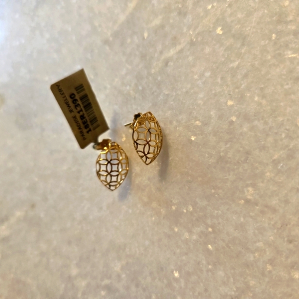 Elegant Gold Earrings